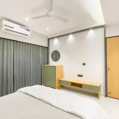 Regency Farm House With Pvt Swimming Pool Surat-3